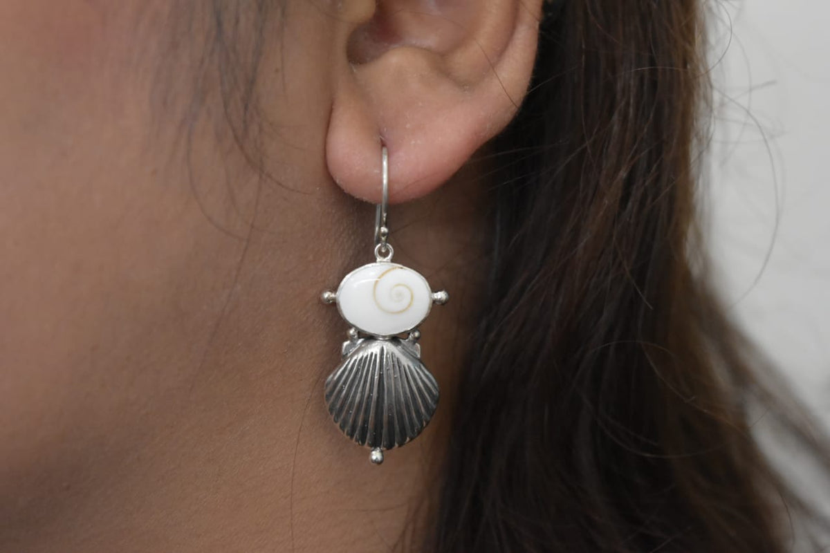 Shiva Shell Earring .925 Sterling Silver