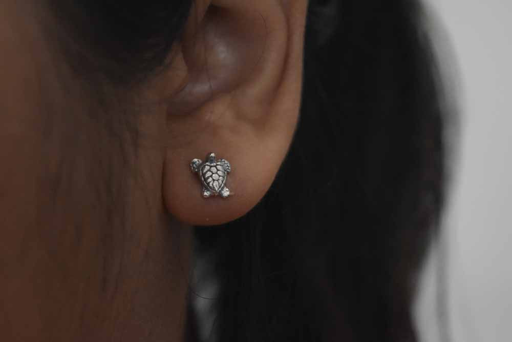 Plain Silver Turtle Stud Earring .925 Sterling Silver